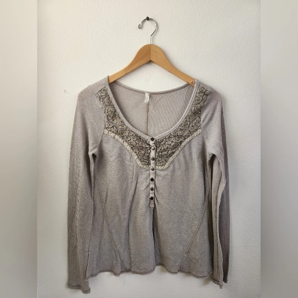 Free People Diego Thermal Top Long Sleeve Fuzzy Yarn Cozy Waffle Knit Gray Large